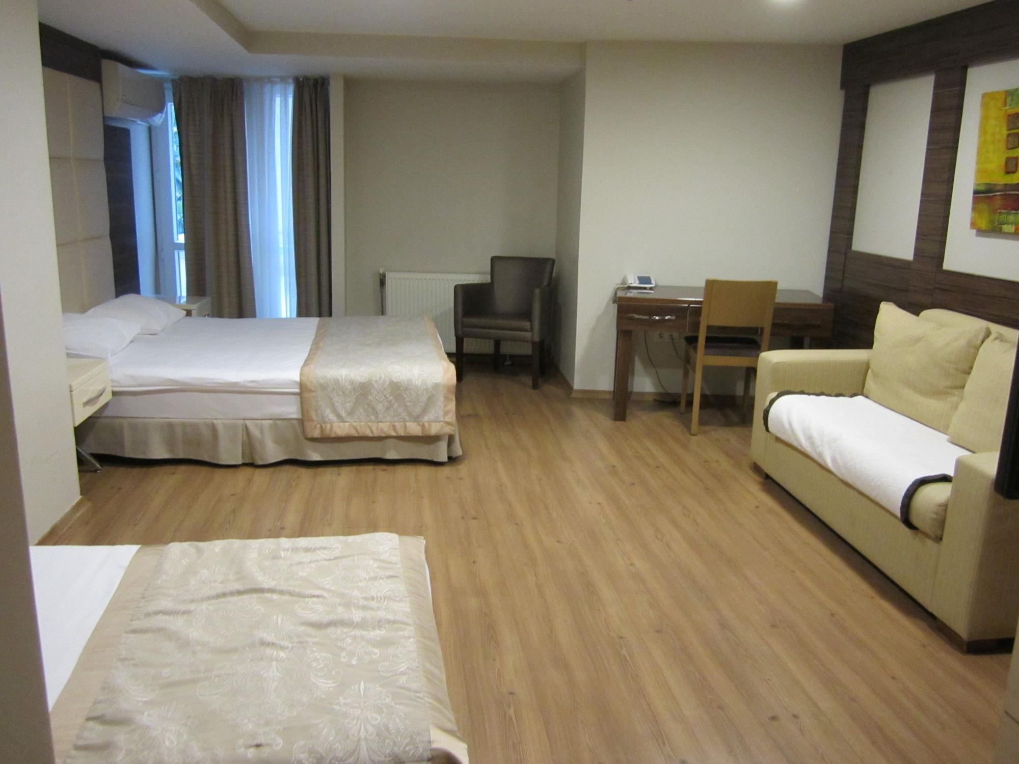 Derpa Hotel Istanboel Buitenkant foto