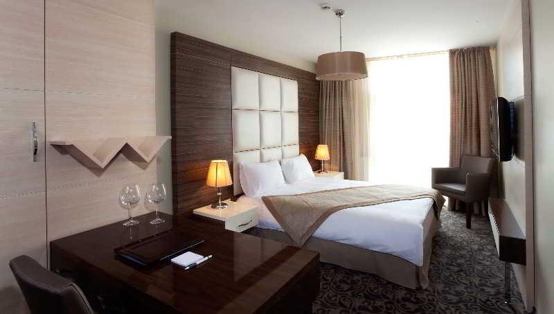 Derpa Hotel Istanboel Buitenkant foto